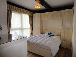 bedroom 2 (2)- click for photo gallery